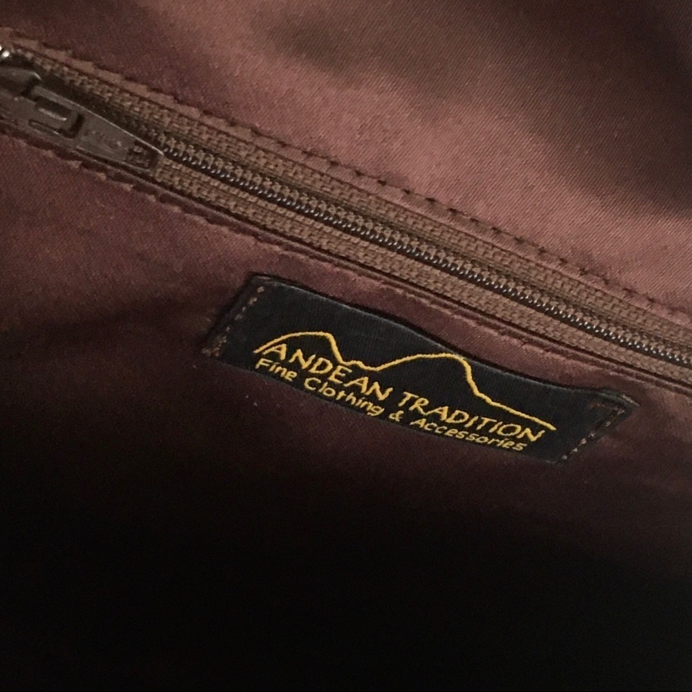 Soft Alpaca wool patchwork satchel bamboo handles - Picture 5 of 8